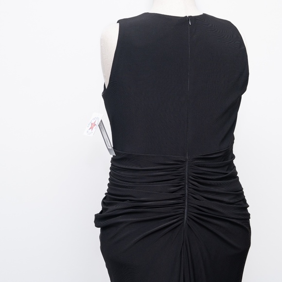 Betsy & Adam Plus Bobbi Long Ruffled V Neck Gown - Picture 12 of 13